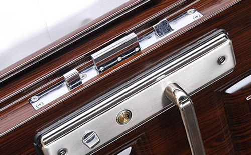 芙蓉24小时上门开锁公司